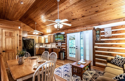 Speedwell Cabin | Lakein' It Easy With Private Dock