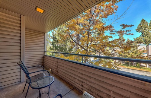 South Lake Tahoe Condo | Lakeland Village #220 - Newly Remodeled, King Studio, Steps to Beach