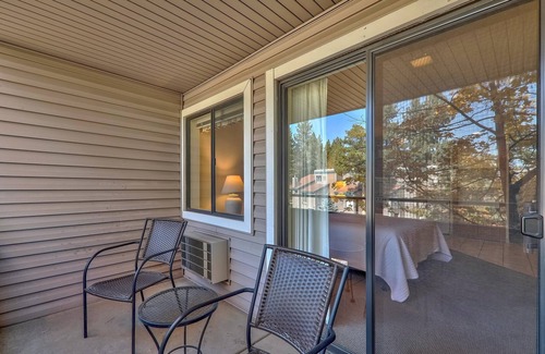South Lake Tahoe Condo | Lakeland Village #220 - Newly Remodeled, King Studio, Steps to Beach