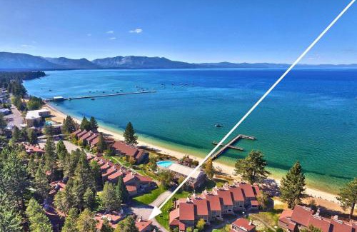 South Lake Tahoe Villa | Lakeland Village 462 - Walk to Lake Rustic 2.5BR
