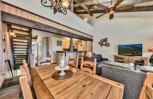 South Lake Tahoe Villa | Lakeland Village 462 - Walk to Lake Rustic 2.5BR