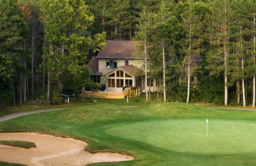 Rome House | Lakes and Links Luxury Retreat