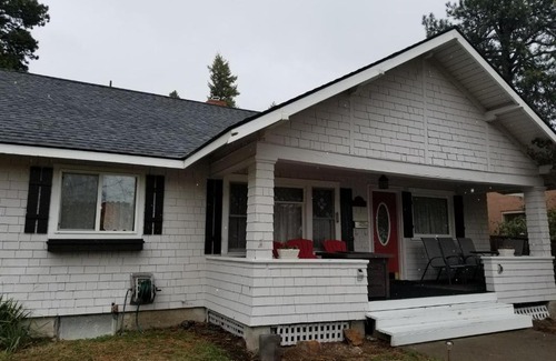 Coeur d'Alene House | Lakeshore Cottage Coeur d Alene