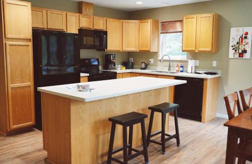 Homer Apartment | Lakeshore Lodging Apartment H