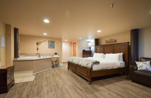 Homer House | Lakeshore Lodging Lodge 609