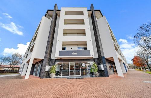 Greenway Apartment | Lakeside 1-Bed Unit Conveniently by Shops DUPLICATE