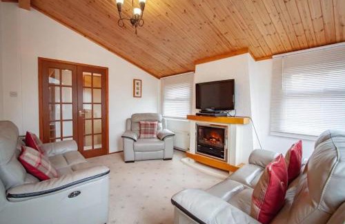 Troutbeck Bridge House | Lakeside 1, White Cross Bay, Windermere