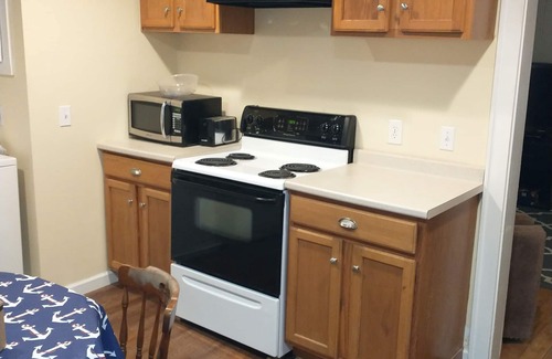 Coventry Lake House | Lakeside 3 Bedroom House Across From Association Beach!