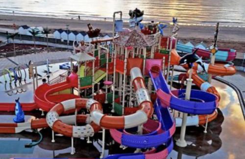 Paignton Resort | Lakeside-3 Bedrrom-Pet Friendly Premium Van