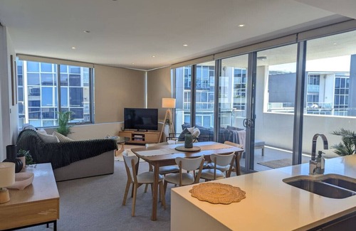 Kingston Apartment | Lakeside Apartment 1br Spacious