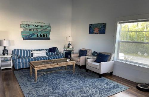 Wasilla House | Lakeside Boathouse