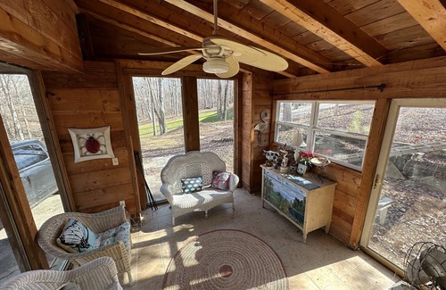 Buchanan Cabin | Lakeside Cabin in Peaceful Cypress Bay on Kentucky Lake
