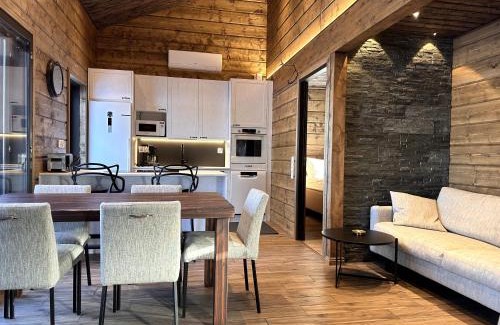 Kuusamo Ski Chalet | Lakeside cabin Villa Vaami