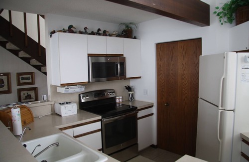Petoskey Condo | Lakeside Club #1 - Beautiful Condo Overlooking Round Lake!