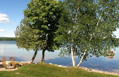 Petoskey Condo | Lakeside Club #1 - Beautiful Condo Overlooking Round Lake!
