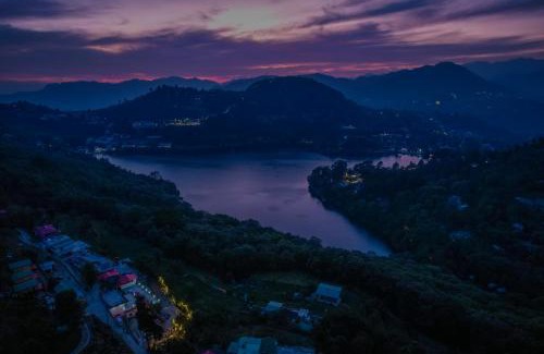 Amritpur House | Lakeside cottage at saikhola