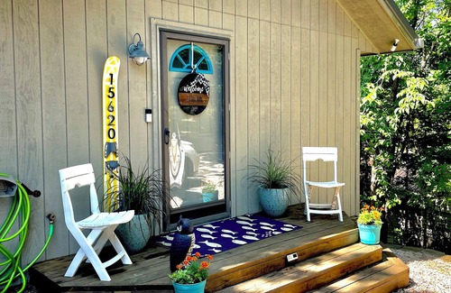 Gravois Mills House | Lakeside Dreaming! 2b-2b, Sleeps 6, Lake of the Ozarks.