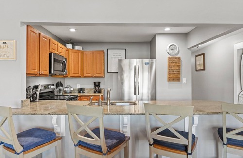 Miramar Beach Condo | Lakeside Gem Beach Access 3 Minutes to The Beach Golf Tennis