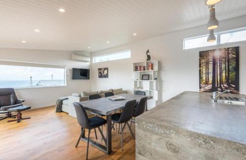 Ngongotaha House | Lakeside Gem