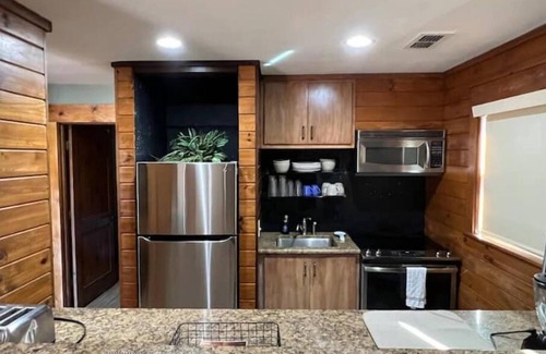 Lindale House | Lakeside Getaway #2 near Canton Trade Days