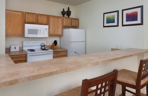 Osage Beach Condo | Lakeside Getaway: 2BR King Suite at Wyndham Ozarks