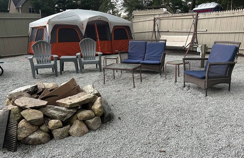 Coventry RV Rental | Lakeside Haven at the Pines / Tent