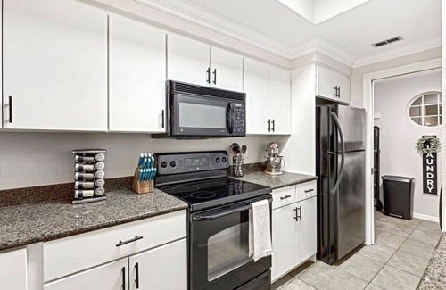 Highland Lake Estates Condo | 'Lakeside Haven'- Hot Tub, Pool, Lake view!
