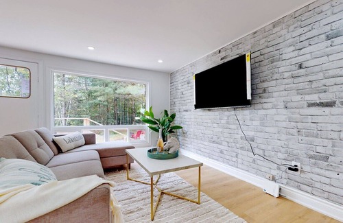 Kearney Cottage | Lakeside Haven in Prime Muskoka - Ideal for Family Retreats!