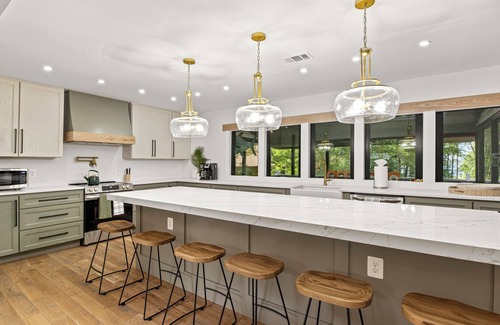 Lakeside Woods House | Lakeside Haven: Spacious Retreat with Stunning Views and Family Fun