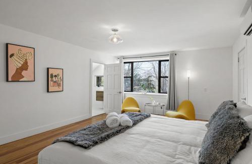 Walton Park Apartment | Lakeside Haven - Ultimate Relaxation Spot