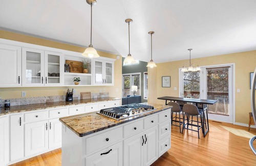 Rogers House | Lakeside Hideaway, Fire-Pit | Near Marina