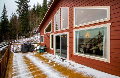 Coeur d'Alene House | Lakeside Hideaway