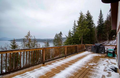 Coeur d'Alene House | Lakeside Hideaway