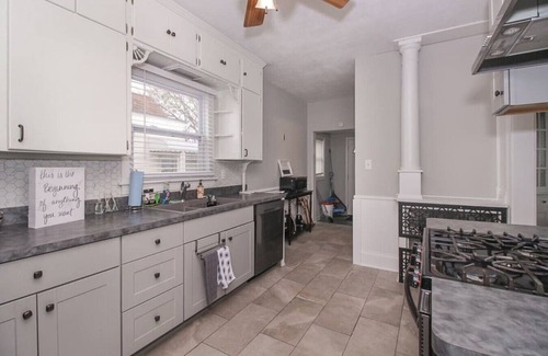 Lorain House | Lakeside Home in Lorain