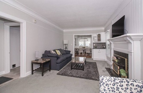 Lorain House | Lakeside Home in Lorain