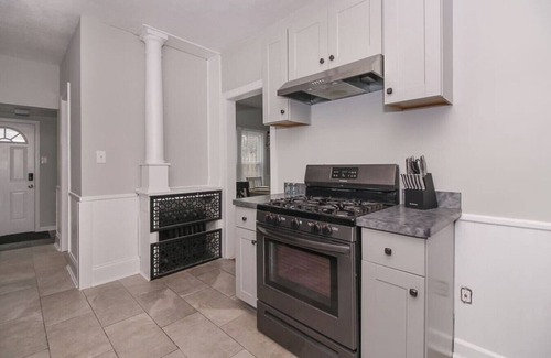 Lorain House | Lakeside Home in Lorain