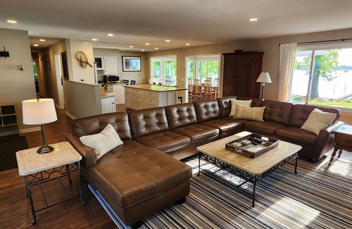 Canandaigua House | Lakeside Home, New Pool, Carriage House, level & private, 6 BR, 120' frontage!