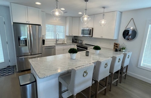 La Follette Condo | Lakeside Landing at Deerfield