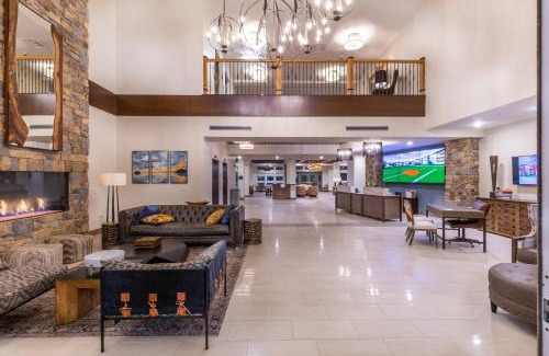 Seneca Hotel | Lakeside Lodge Clemson