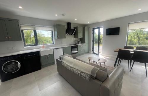 Kilfenora Bed & Breakfast | Lakeside lodge