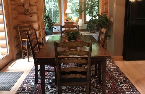 Conover House | Lakeside Lodge Vacation Rental. See discounts below for less than 12 people.