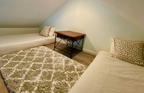Silverdale Apartment | Lakeside Loft -Studio