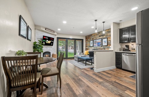 Ogden Condo | Lakeside Luxury | Pool | Hot Tub | Pickleball