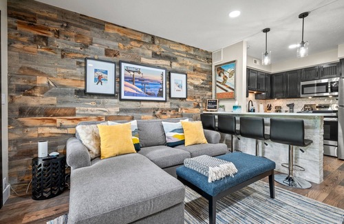 Ogden Condo | Lakeside Luxury | Pool | Hot Tub | Pickleball