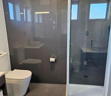 Te Anau Hotel | Lakeside Motel & Apartments