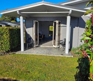 Te Anau Hotel | Lakeside Motel & Apartments