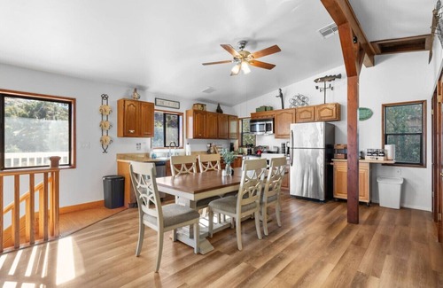 Wofford Heights House | Lakeside Paradise Getaway|Hot Tub| Fire pit| Views