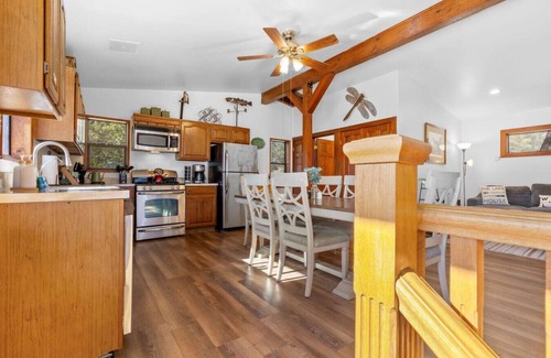Wofford Heights House | Lakeside Paradise Getaway|Hot Tub| Fire pit| Views
