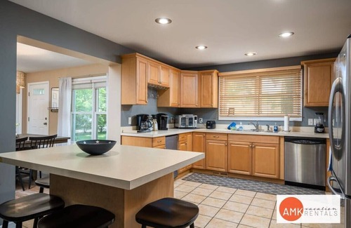 Norton Shores House | Lakeside Retreat - Waterfront, Quiet Neighborhood
