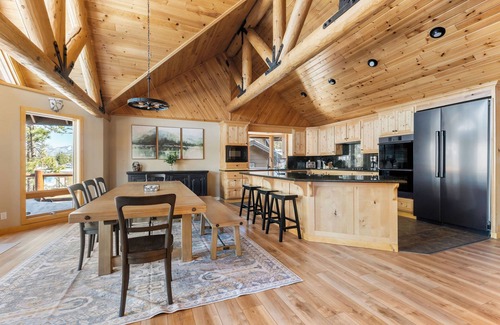 Patton House | Lakeside Serenity, Stunning Lakefront Home W/Magical Mountain and Lake Views. Spa. Pool Table & BBQ
